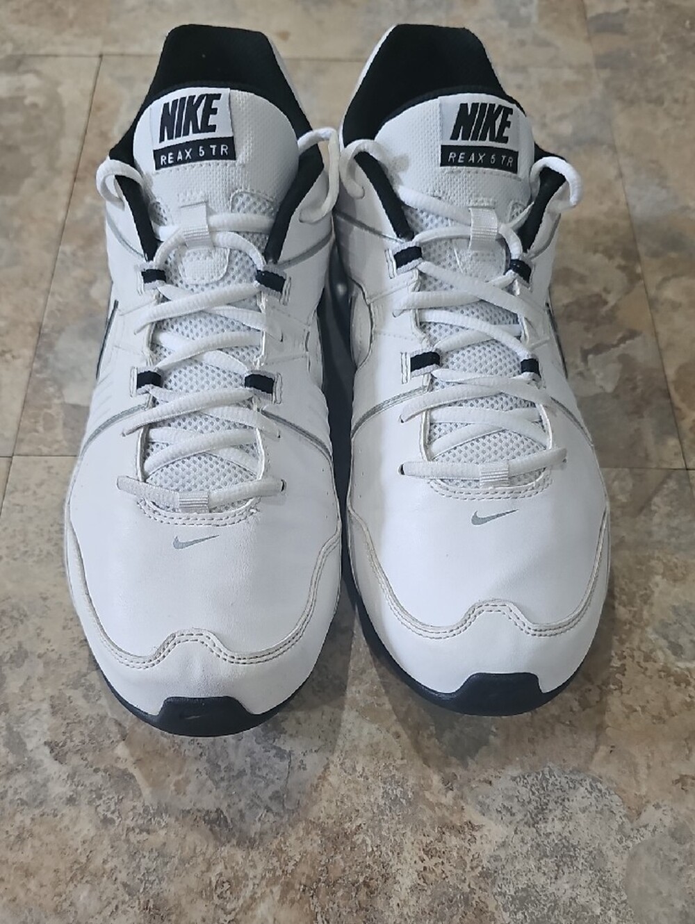 Nike Men’s White and Black Leather Athletic Trainers - Picture 3 of 14
